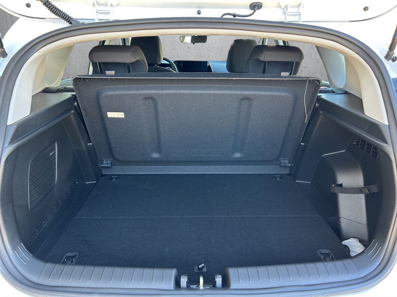 https://csb-strapi-files.fsn1.your-objectstorage.com/inventory-cars/images/5662dc93ca2e33992caa843a2018ef3fb1d06426/5_1280_6116.jpg