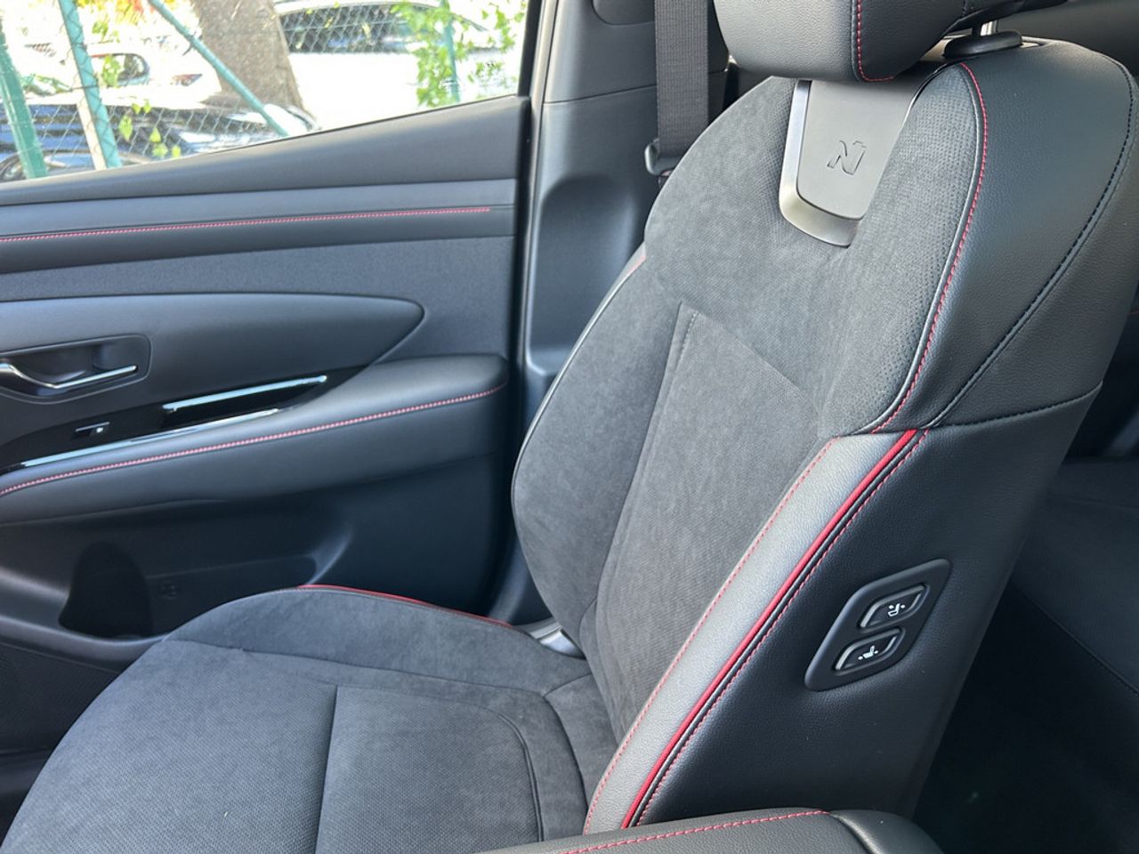 https://csb-strapi-files.fsn1.your-objectstorage.com/inventory-cars/images/56f8443c0484eae34edcf568af1f744835b354fb/34_1280_1575.jpg