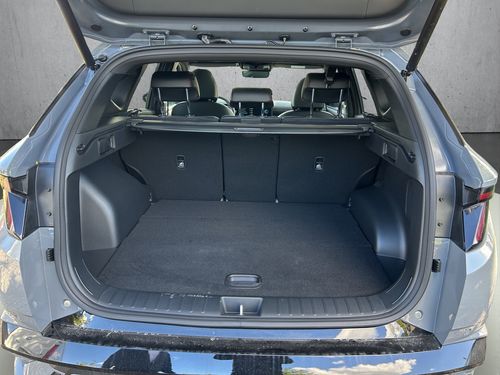 https://csb-strapi-files.fsn1.your-objectstorage.com/inventory-cars/images/56f8443c0484eae34edcf568af1f744835b354fb/5_500_7279.jpg