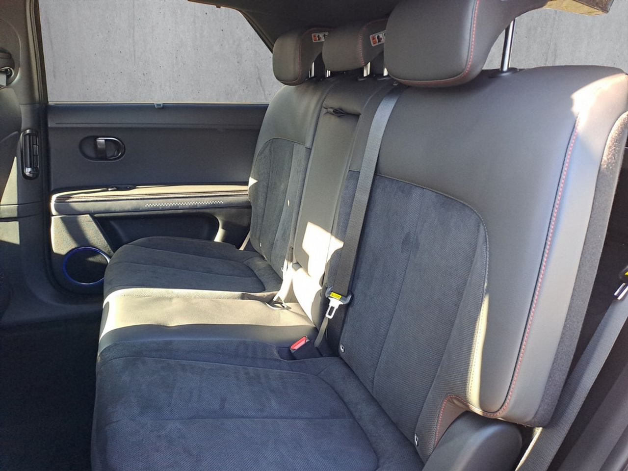 https://csb-strapi-files.fsn1.your-objectstorage.com/inventory-cars/images/5702e5e429993df748b68d2d446151aa2af4cd39/15_1280_9511.jpg