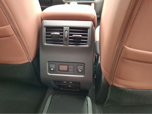 https://csb-strapi-files.fsn1.your-objectstorage.com/inventory-cars/images/575da25641277b0b2b526229640f746cf6e1376f/20_500_8887.jpg