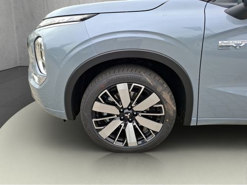 https://csb-strapi-files.fsn1.your-objectstorage.com/inventory-cars/images/575da25641277b0b2b526229640f746cf6e1376f/2_500_2690.jpg