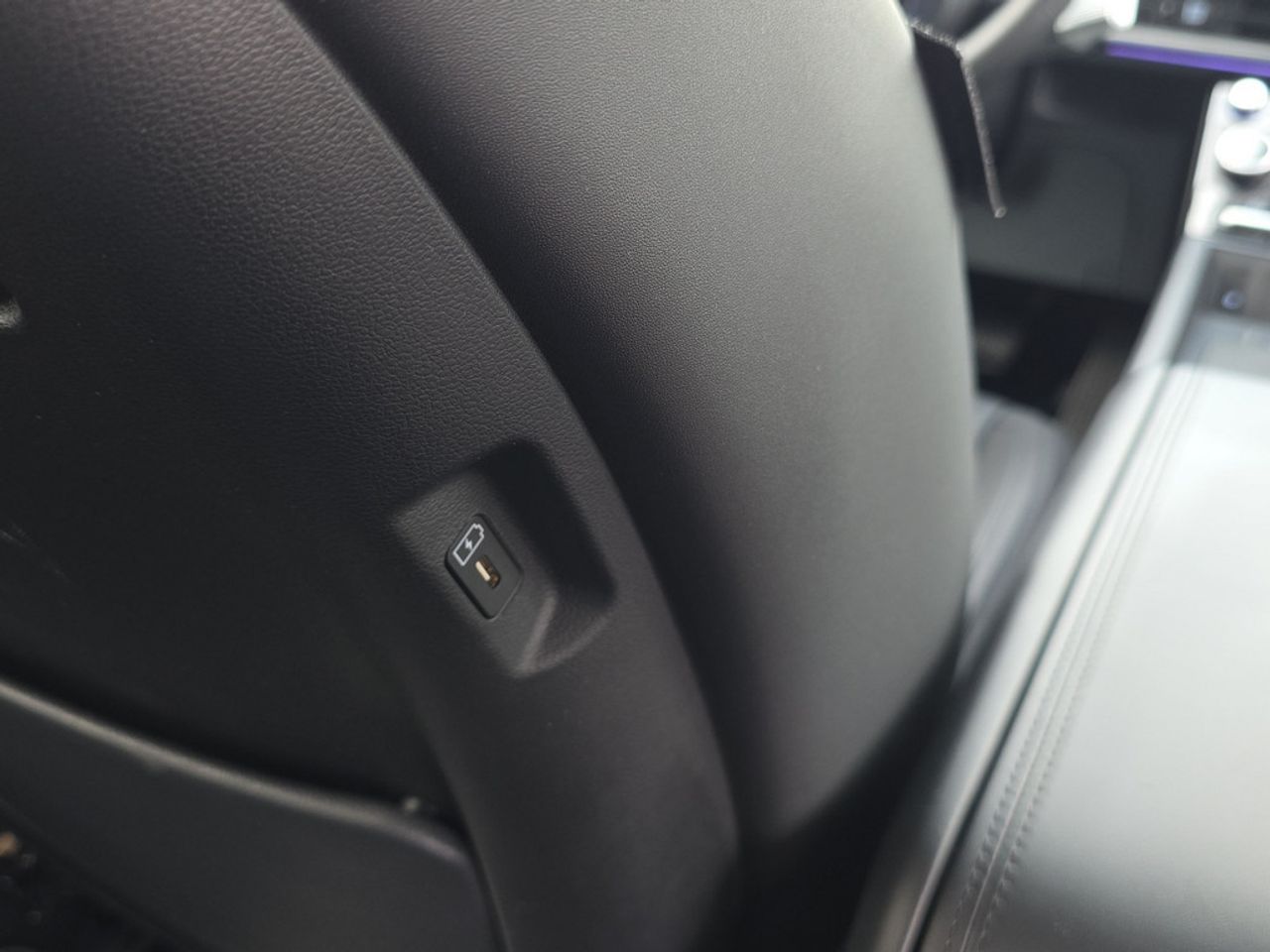 https://csb-strapi-files.fsn1.your-objectstorage.com/inventory-cars/images/577b90836b53b0afbe3ea3a98eb0d0b95878242b/22_1280_6572.jpg