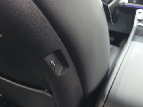 https://csb-strapi-files.fsn1.your-objectstorage.com/inventory-cars/images/577b90836b53b0afbe3ea3a98eb0d0b95878242b/22_500_8886.jpg