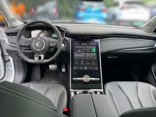 https://csb-strapi-files.fsn1.your-objectstorage.com/inventory-cars/images/577f8a276d6872b01ad9712cf33c9327cb882ea4/10_500_9063.jpg