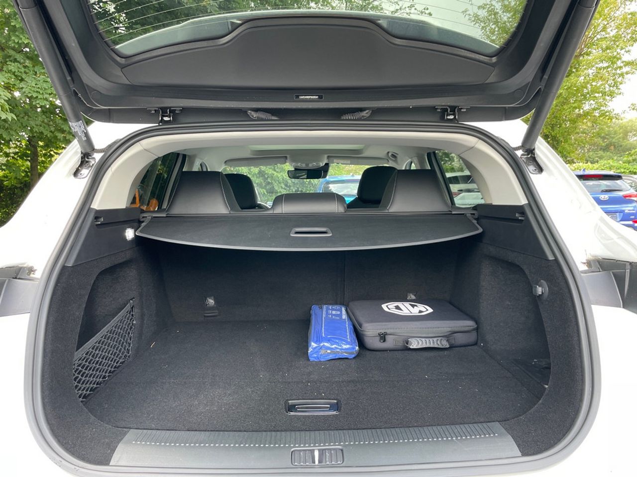 https://csb-strapi-files.fsn1.your-objectstorage.com/inventory-cars/images/577f8a276d6872b01ad9712cf33c9327cb882ea4/11_1280_3135.jpg