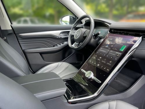 https://csb-strapi-files.fsn1.your-objectstorage.com/inventory-cars/images/577f8a276d6872b01ad9712cf33c9327cb882ea4/13_500_8445.jpg