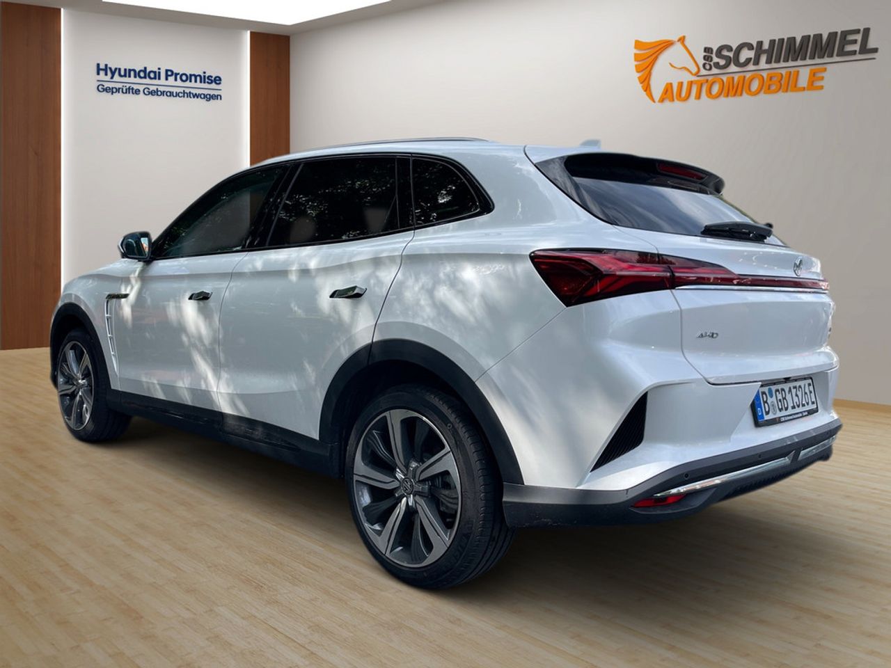 https://csb-strapi-files.fsn1.your-objectstorage.com/inventory-cars/images/577f8a276d6872b01ad9712cf33c9327cb882ea4/3_1280_9109.jpg