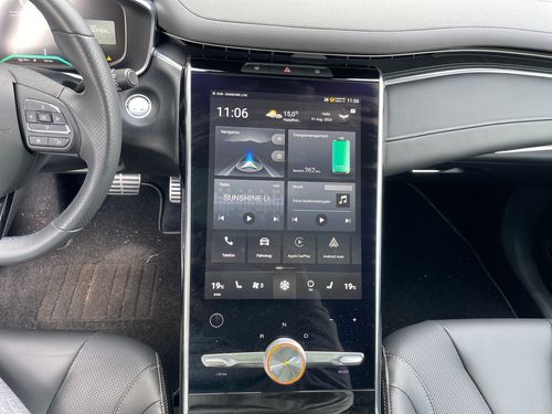 https://csb-strapi-files.fsn1.your-objectstorage.com/inventory-cars/images/577f8a276d6872b01ad9712cf33c9327cb882ea4/8_500_3209.jpg