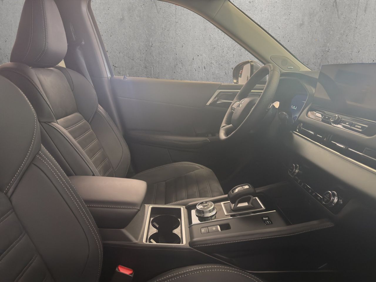 https://csb-strapi-files.fsn1.your-objectstorage.com/inventory-cars/images/58f6dcd42a7ab15945ebd4fc41f3c3fcf042a05b/19_1280_6915.jpg