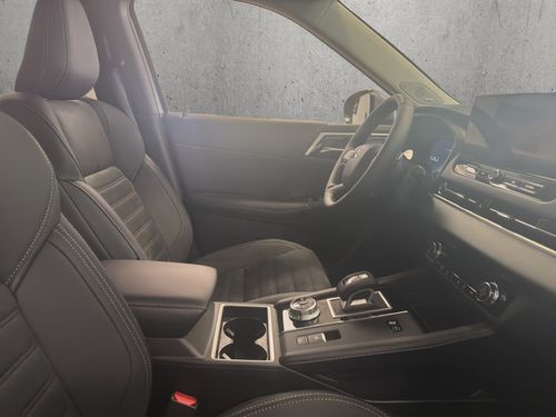 https://csb-strapi-files.fsn1.your-objectstorage.com/inventory-cars/images/58f6dcd42a7ab15945ebd4fc41f3c3fcf042a05b/19_500_3872.jpg