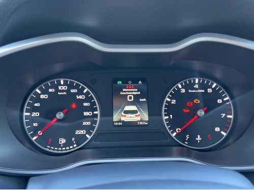 https://csb-strapi-files.fsn1.your-objectstorage.com/inventory-cars/images/593eb73df0d9f63364bd258f2dfab2d3d1cdc724/11_500_5766.jpg