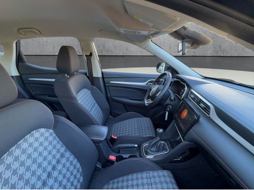 https://csb-strapi-files.fsn1.your-objectstorage.com/inventory-cars/images/593eb73df0d9f63364bd258f2dfab2d3d1cdc724/19_500_5076.jpg