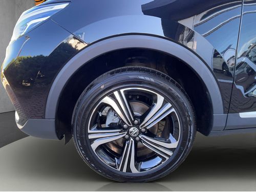https://csb-strapi-files.fsn1.your-objectstorage.com/inventory-cars/images/593eb73df0d9f63364bd258f2dfab2d3d1cdc724/2_500_9229.jpg