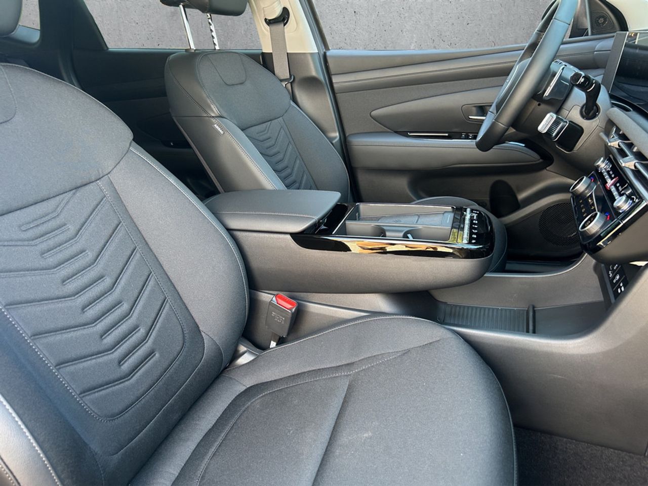 https://csb-strapi-files.fsn1.your-objectstorage.com/inventory-cars/images/595732459f39110882136722540c11feb3e6b280/18_1280_2697.jpg