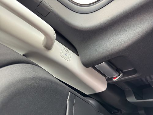 https://csb-strapi-files.fsn1.your-objectstorage.com/inventory-cars/images/5972cfcb5f509f2220fb24e42e6b7a80e0a556ac/20_500_3769.jpg