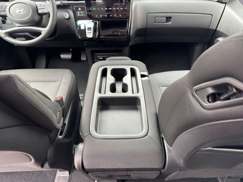 https://csb-strapi-files.fsn1.your-objectstorage.com/inventory-cars/images/5972cfcb5f509f2220fb24e42e6b7a80e0a556ac/21_500_3221.jpg