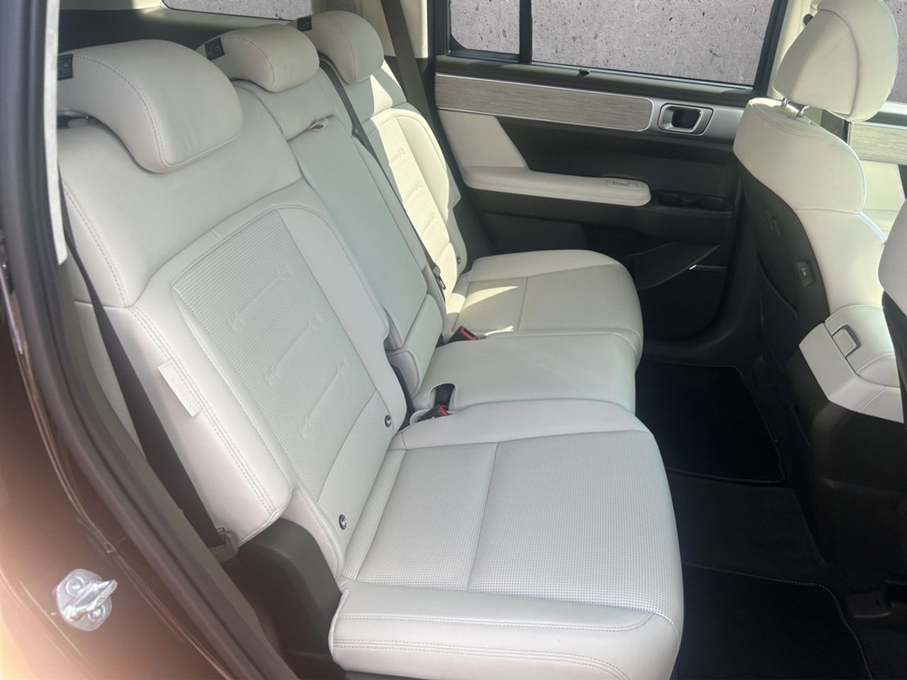 https://csb-strapi-files.fsn1.your-objectstorage.com/inventory-cars/images/59a2ee54cb72c509d28101e4501a0cfb6feb9795/18_1280_6974.jpg