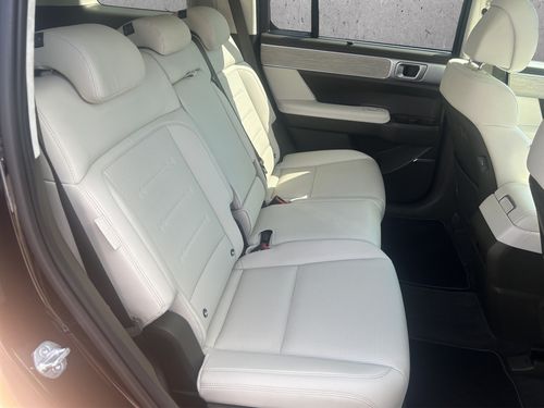 https://csb-strapi-files.fsn1.your-objectstorage.com/inventory-cars/images/59a2ee54cb72c509d28101e4501a0cfb6feb9795/18_500_9135.jpg