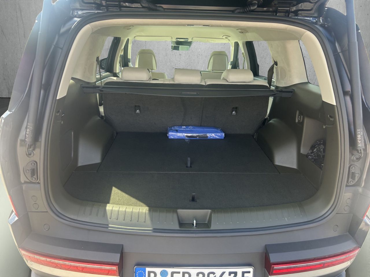 https://csb-strapi-files.fsn1.your-objectstorage.com/inventory-cars/images/59a2ee54cb72c509d28101e4501a0cfb6feb9795/19_1280_5214.jpg