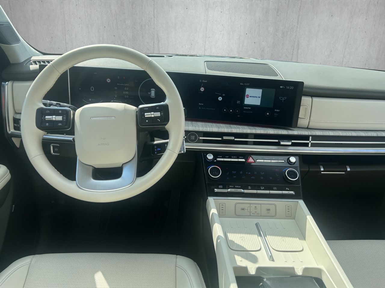 https://csb-strapi-files.fsn1.your-objectstorage.com/inventory-cars/images/59a2ee54cb72c509d28101e4501a0cfb6feb9795/8_1280_9630.jpg