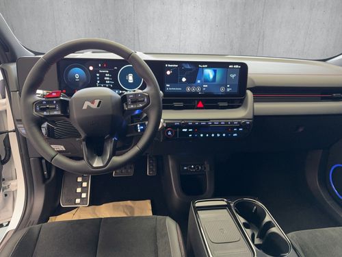 https://csb-strapi-files.fsn1.your-objectstorage.com/inventory-cars/images/5acdf3f006bb0c79fb016f76418193c50d5375a0/16_500_2093.jpg