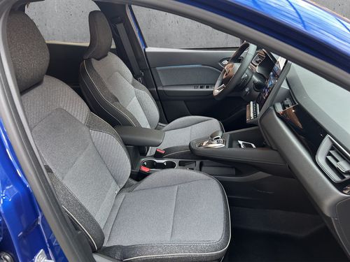 https://csb-strapi-files.fsn1.your-objectstorage.com/inventory-cars/images/5afc65cec301b347c4ef8785f5f586098c897e8d/19_500_9471.jpg