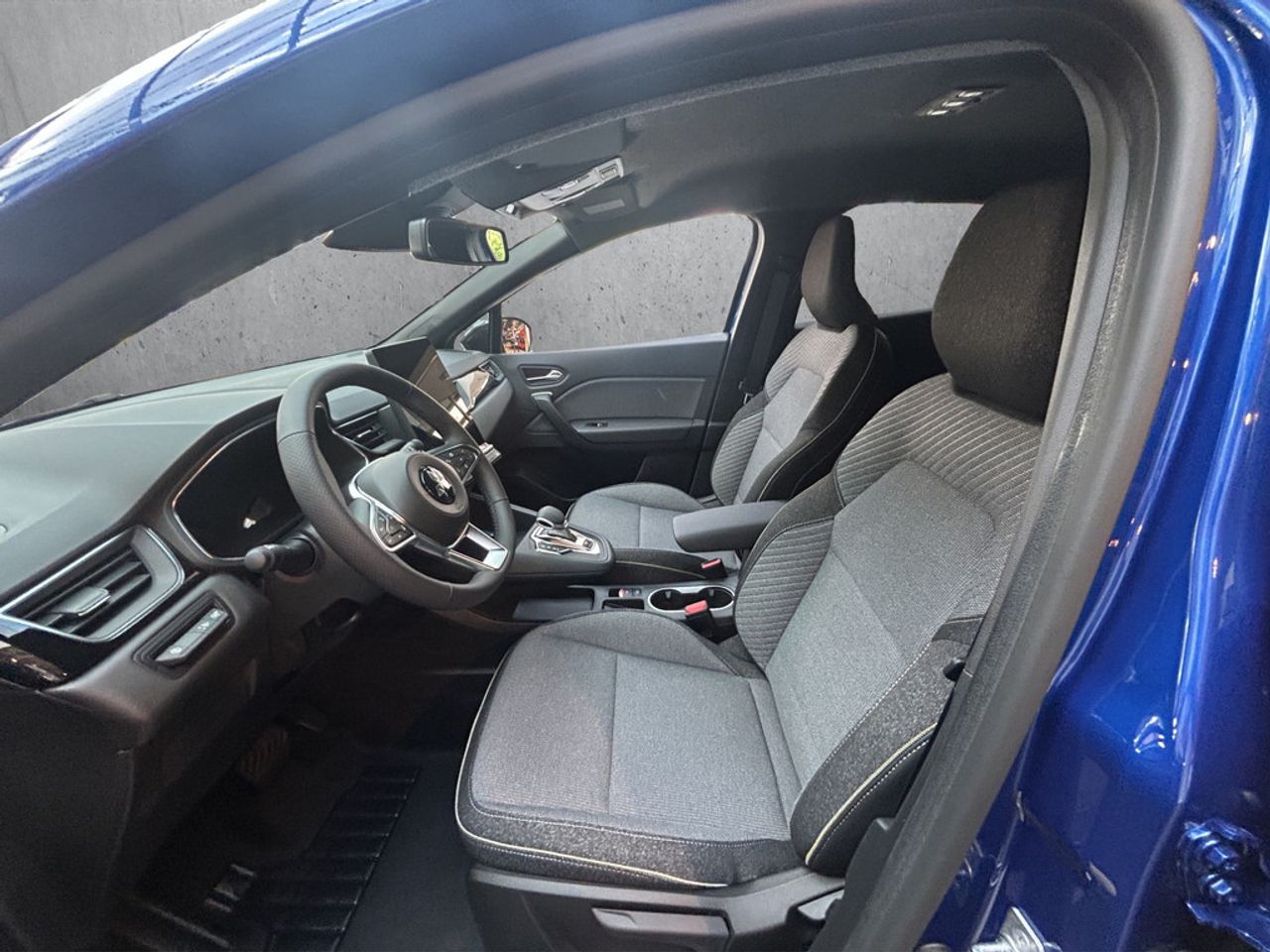 https://csb-strapi-files.fsn1.your-objectstorage.com/inventory-cars/images/5afc65cec301b347c4ef8785f5f586098c897e8d/9_1280_1518.jpg