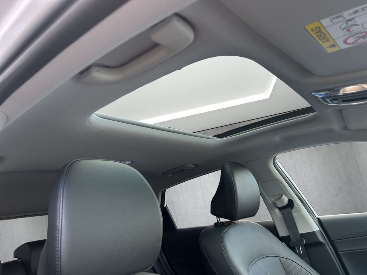 https://csb-strapi-files.fsn1.your-objectstorage.com/inventory-cars/images/5b51f2313c49215cf2d2997b69ef04431bfd8016/22_1280_2934.jpg