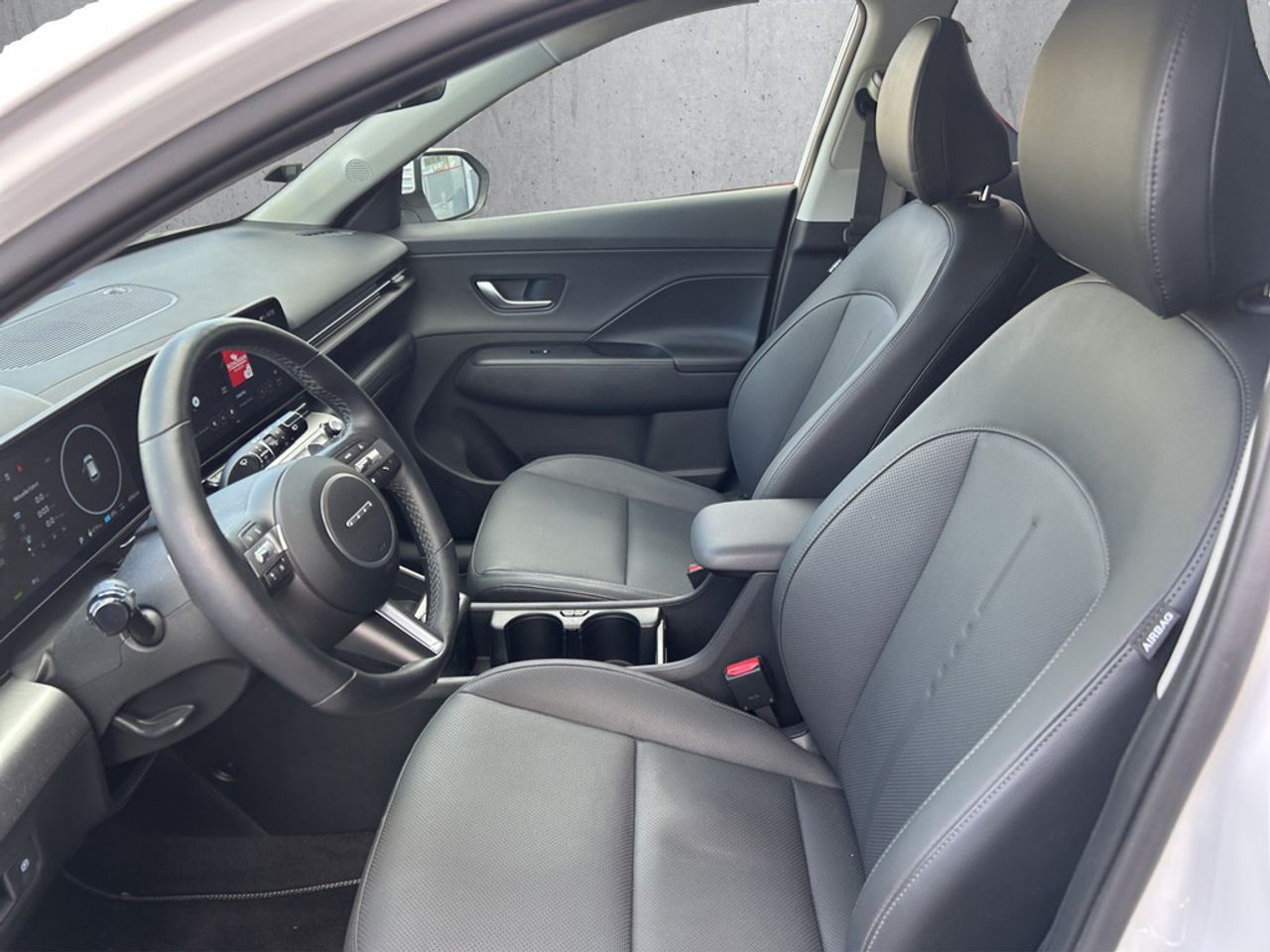 https://csb-strapi-files.fsn1.your-objectstorage.com/inventory-cars/images/5b51f2313c49215cf2d2997b69ef04431bfd8016/9_1280_9963.jpg