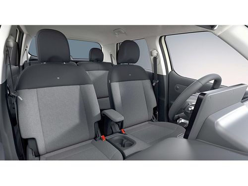 https://csb-strapi-files.fsn1.your-objectstorage.com/inventory-cars/images/5b9ba885965b4de5fdaefe7862cf7547a42aa38e/10_500_2361.jpg