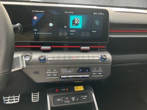 https://csb-strapi-files.fsn1.your-objectstorage.com/inventory-cars/images/5e3fc17effc85c1fd5b3bda95b53e915c7c4fd2d/12_500_7954.jpg