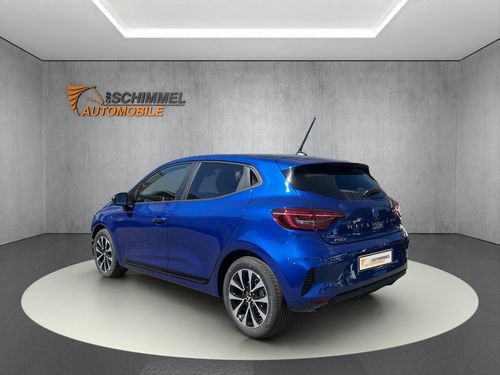https://csb-strapi-files.fsn1.your-objectstorage.com/inventory-cars/images/5e6abfbc3aa60190da8dafb2c95f0273e1f77521/5_500_9984.jpg