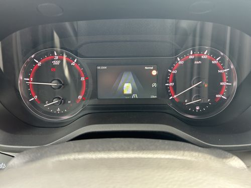 https://csb-strapi-files.fsn1.your-objectstorage.com/inventory-cars/images/5f9fecc2fda9c0762e4c1583401eb66b9225f7a1/11_500_8730.jpg