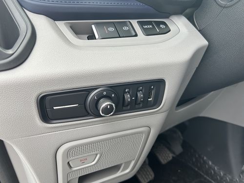 https://csb-strapi-files.fsn1.your-objectstorage.com/inventory-cars/images/5f9fecc2fda9c0762e4c1583401eb66b9225f7a1/15_500_6478.jpg