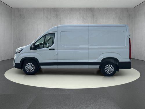 https://csb-strapi-files.fsn1.your-objectstorage.com/inventory-cars/images/5f9fecc2fda9c0762e4c1583401eb66b9225f7a1/2_500_6276.jpg