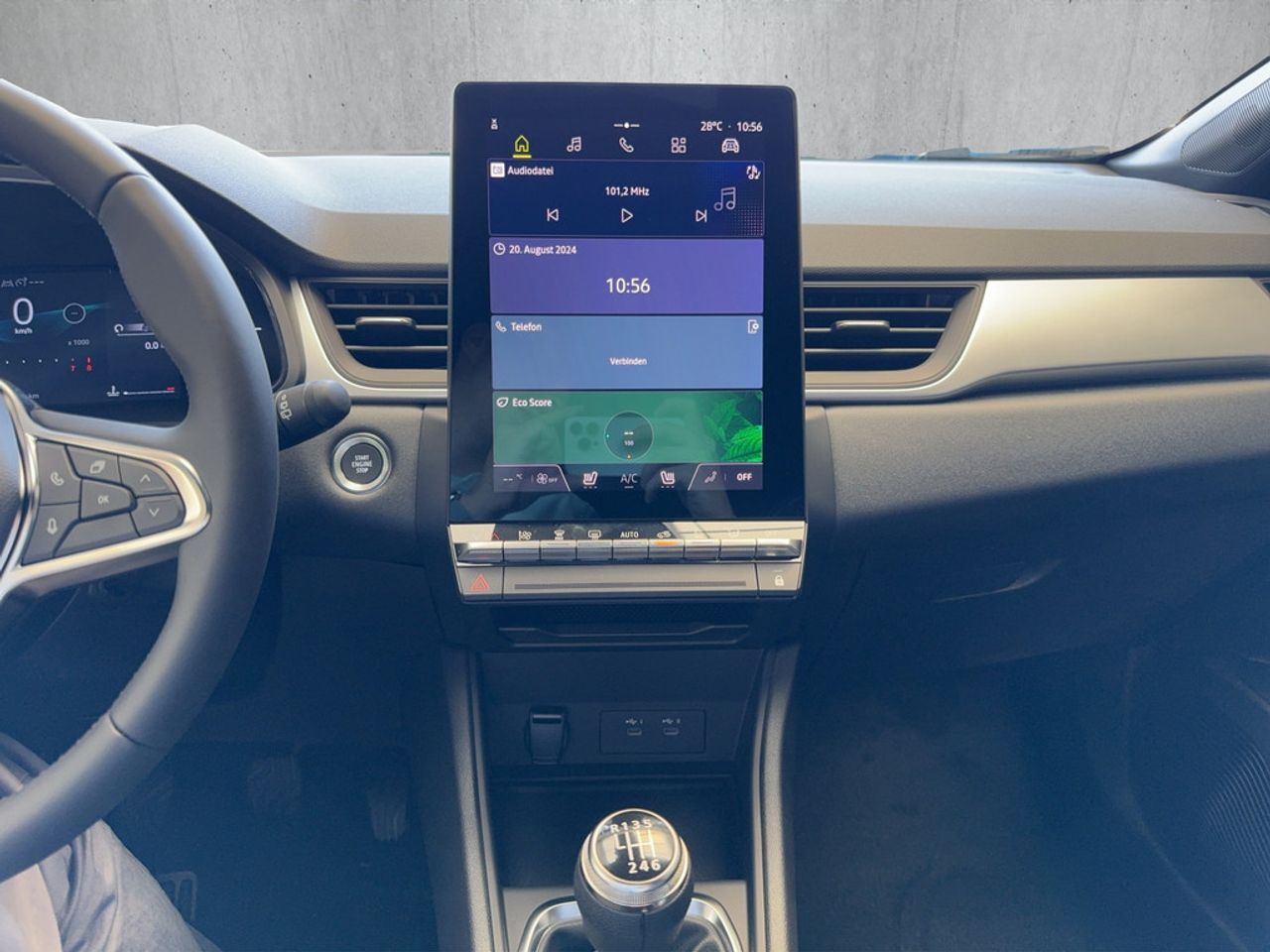 https://csb-strapi-files.fsn1.your-objectstorage.com/inventory-cars/images/62b8fefeffc9f4c54bdebf962df1584a3cec856c/12_1280_2808.jpg