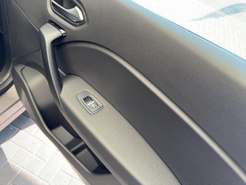 https://csb-strapi-files.fsn1.your-objectstorage.com/inventory-cars/images/62b8fefeffc9f4c54bdebf962df1584a3cec856c/20_500_5470.jpg