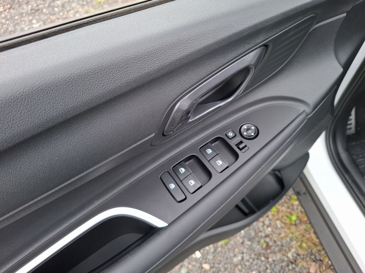 https://csb-strapi-files.fsn1.your-objectstorage.com/inventory-cars/images/63e511f36e03898c5e6c284d80a477d0adb190cd/13_1280_9672.jpg