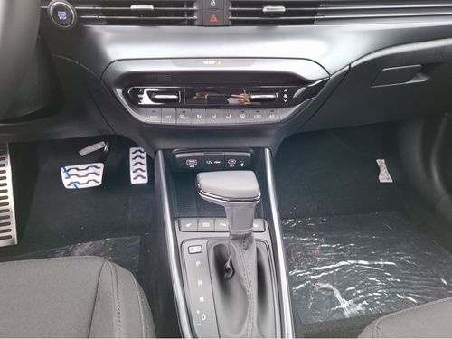 https://csb-strapi-files.fsn1.your-objectstorage.com/inventory-cars/images/63e511f36e03898c5e6c284d80a477d0adb190cd/17_500_5450.jpg