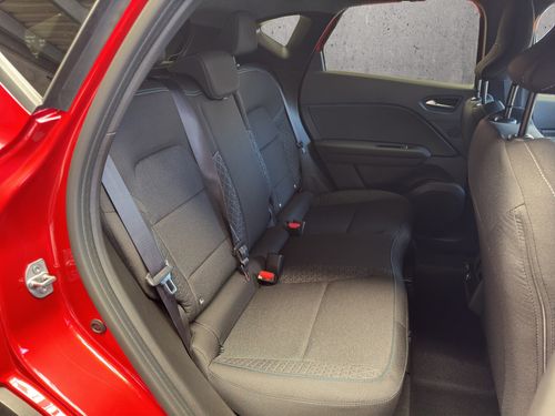 https://csb-strapi-files.fsn1.your-objectstorage.com/inventory-cars/images/645878740d6392793df65e867bedab9665da3751/18_500_9226.jpg