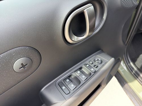 https://csb-strapi-files.fsn1.your-objectstorage.com/inventory-cars/images/6483c28412b7cd58d8d5be85ae8b2a1b97e02de3/11_500_9877.jpg