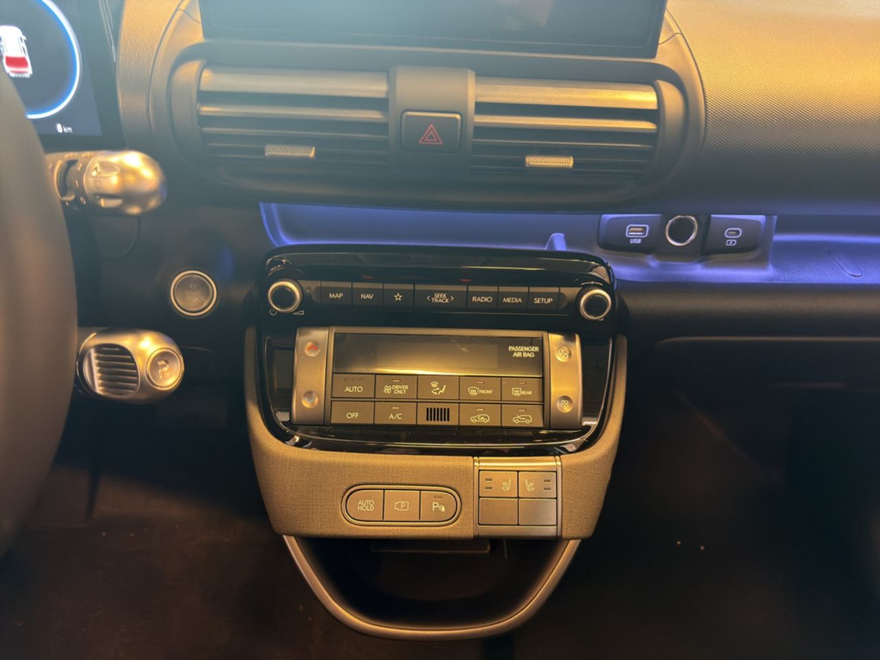 https://csb-strapi-files.fsn1.your-objectstorage.com/inventory-cars/images/6483c28412b7cd58d8d5be85ae8b2a1b97e02de3/13_1280_8800.jpg