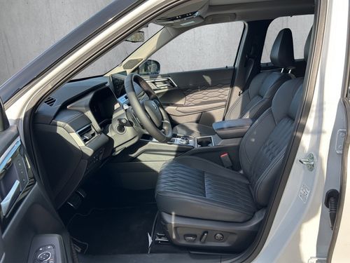 https://csb-strapi-files.fsn1.your-objectstorage.com/inventory-cars/images/64a79f91b4cd112aaaaa216e0a2fb312cc6c4ebe/10_500_3048.jpg