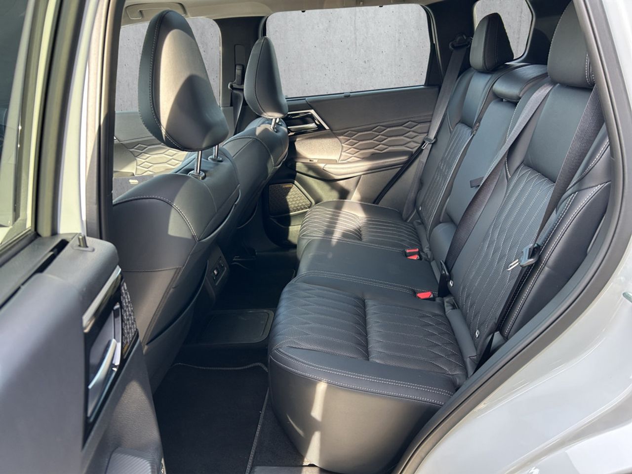https://csb-strapi-files.fsn1.your-objectstorage.com/inventory-cars/images/64a79f91b4cd112aaaaa216e0a2fb312cc6c4ebe/13_1280_3559.jpg
