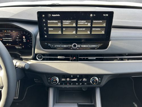 https://csb-strapi-files.fsn1.your-objectstorage.com/inventory-cars/images/64a79f91b4cd112aaaaa216e0a2fb312cc6c4ebe/16_500_6728.jpg