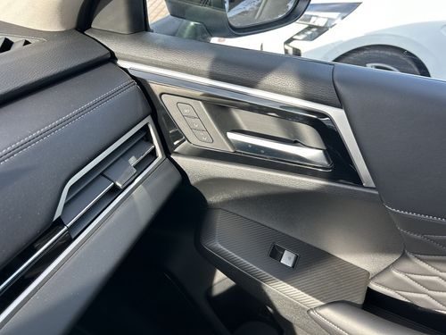 https://csb-strapi-files.fsn1.your-objectstorage.com/inventory-cars/images/64a79f91b4cd112aaaaa216e0a2fb312cc6c4ebe/23_500_6148.jpg