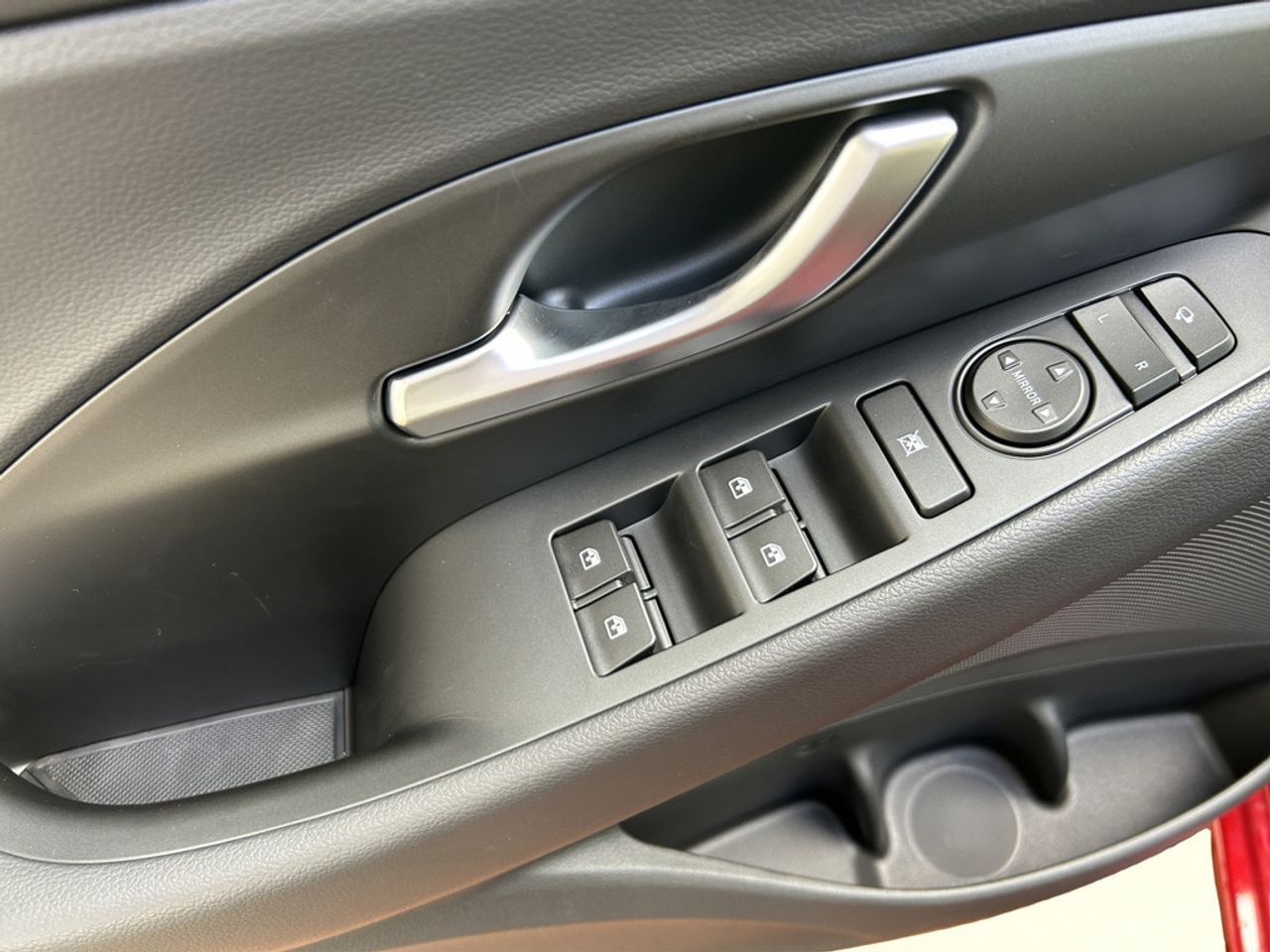 https://csb-strapi-files.fsn1.your-objectstorage.com/inventory-cars/images/654946cdf29fc8a0e687c8b704914e8d4259680f/11_1280_9644.jpg