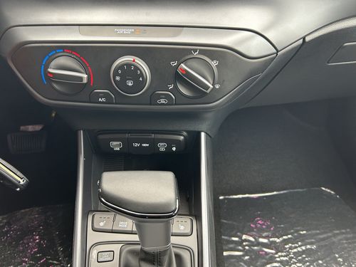 https://csb-strapi-files.fsn1.your-objectstorage.com/inventory-cars/images/65560938b35dad819d2af1e1bb6824aa1a47a2d7/18_500_8633.jpg