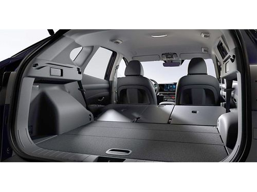 https://csb-strapi-files.fsn1.your-objectstorage.com/inventory-cars/images/6650ad9c18c639356a5a36e9e3b4e68e93891974/13_500_2538.jpg